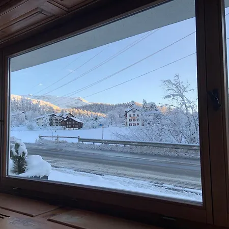 Aparthotel Waldheim Pension Laax Wohnung